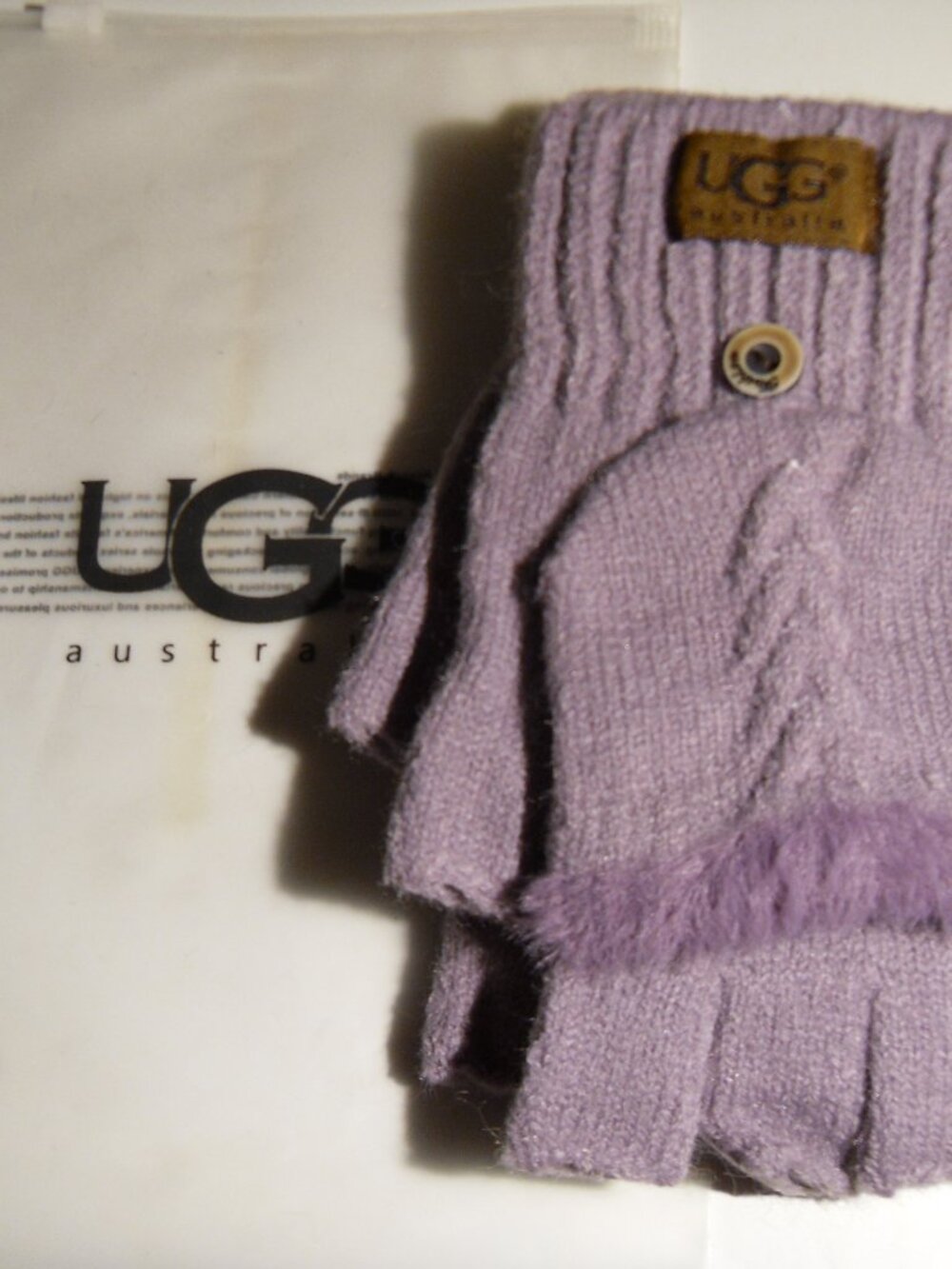 UGG women's fingerless gloves purple new